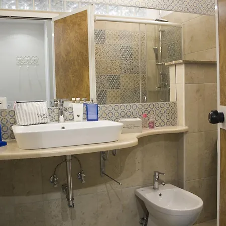 Hotel La Maison Delle Terme 2*