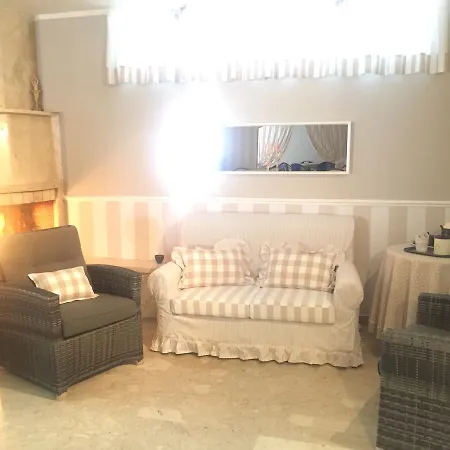 Hotel La Maison Delle Terme 2*